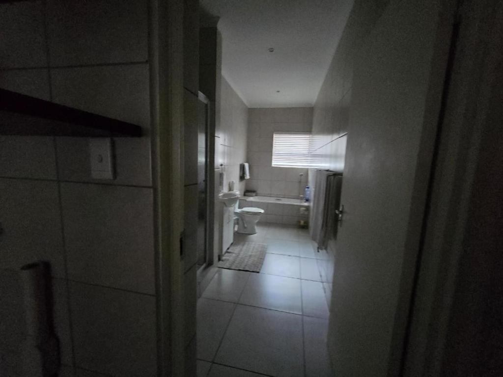Bonim Guesthouse - Aka Magisha Guesthouse Mbombela Room photo